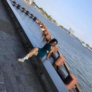 Meet your Posher, Yana